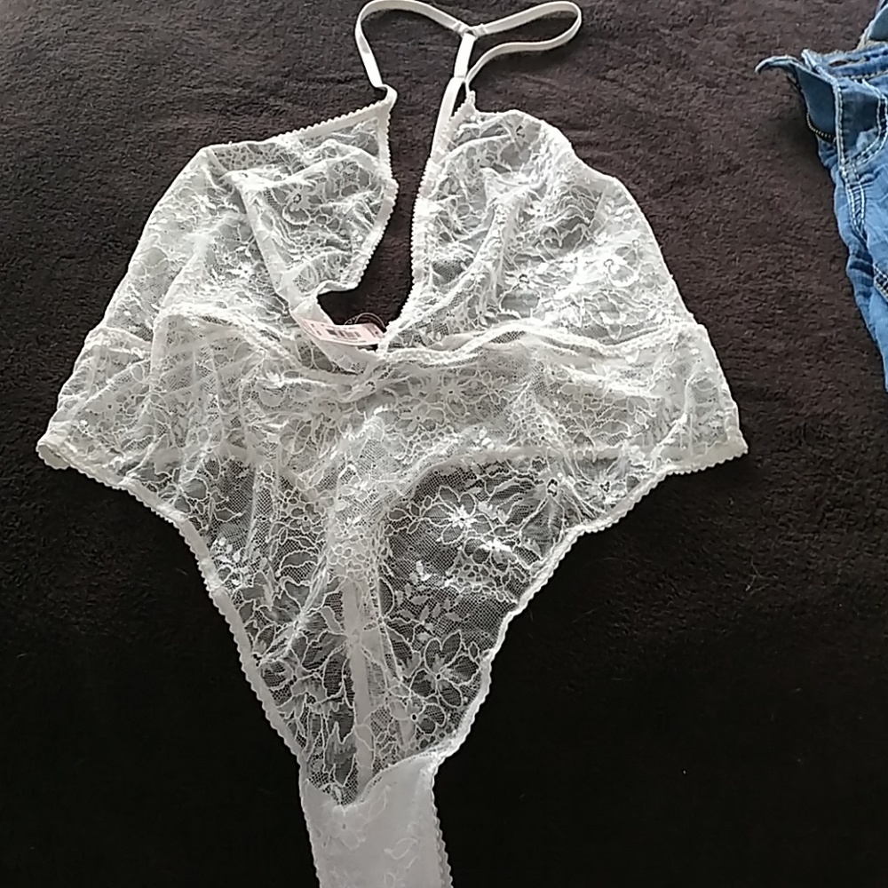 Victoria secret lingerie / new